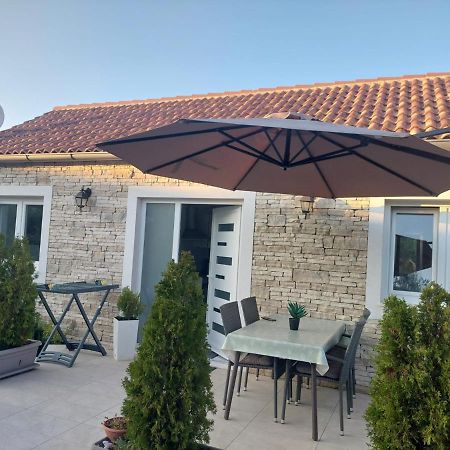 Apartman Mandi Bibinje Exterior foto